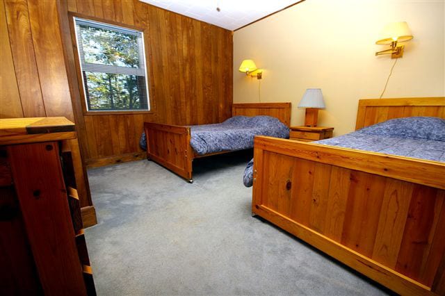 Pines cottage bedroom.