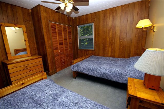 Pines cottage bedroom.